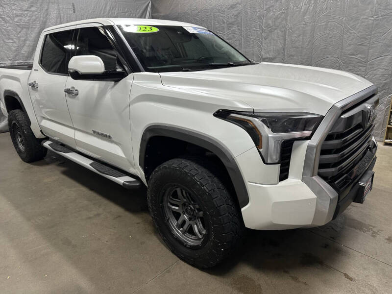 2023 Toyota Tundra Limited's photo