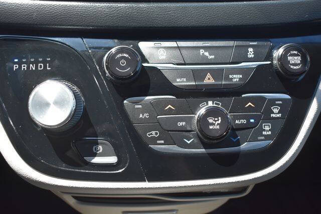 2020 Chrysler Pacifica Touring L
