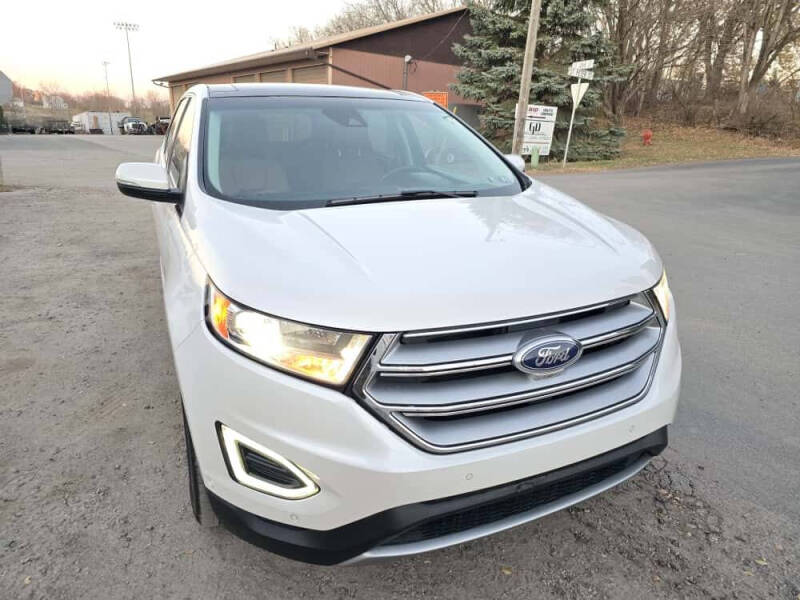2015 Ford Edge Titanium's photo