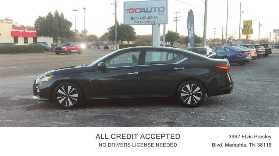 2019 Nissan Altima SL's photo