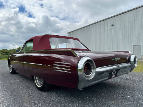 1961 Ford Thunderbird