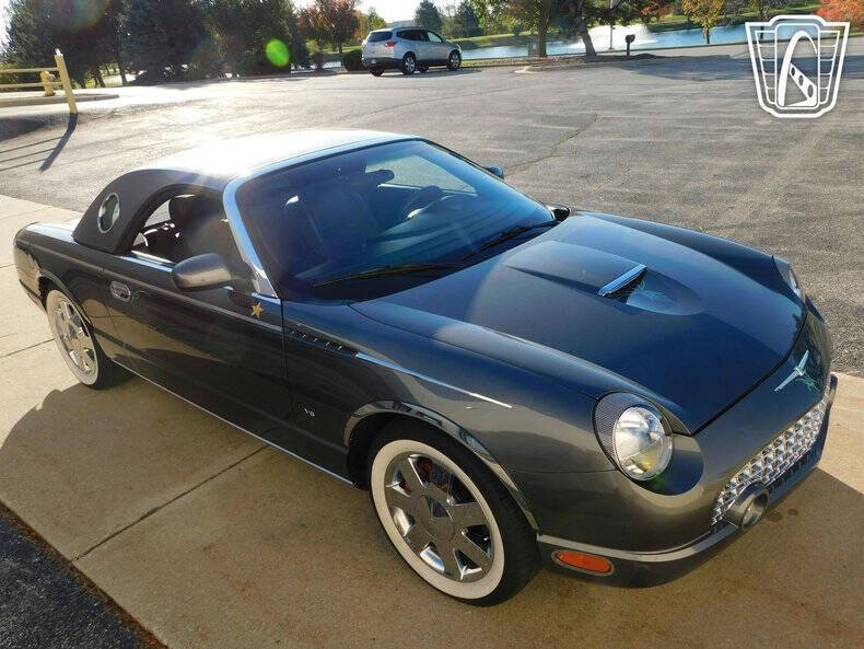 2003 Ford Thunderbird