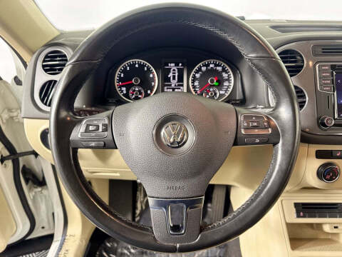 2017 Volkswagen Tiguan 2.0T Limited S 4Motion