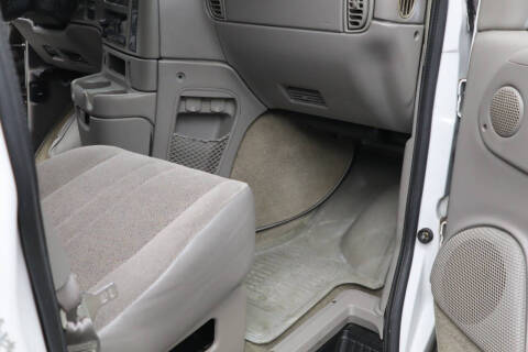 2002 Chevrolet Astro LS