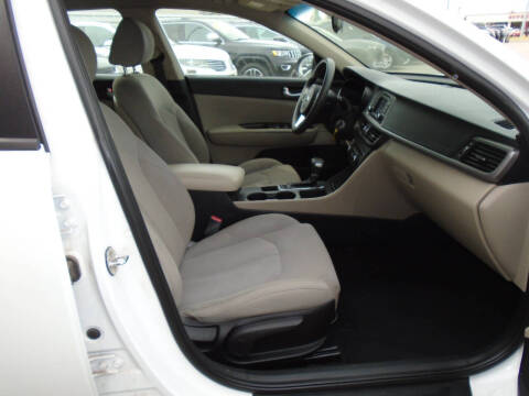 2017 Kia Optima LX