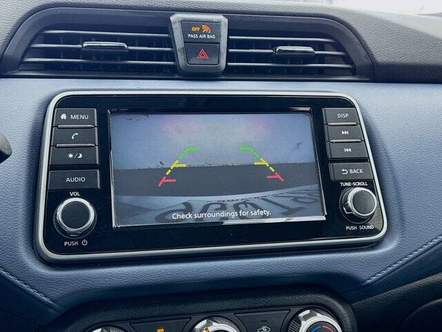 2023 Nissan Versa SV