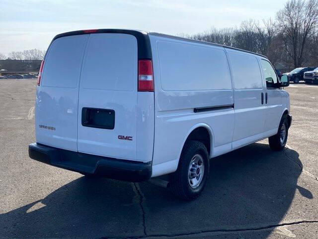 2024 GMC Savana 2500