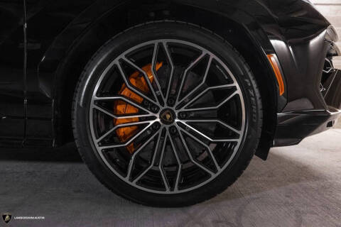 2025 Lamborghini Urus SE