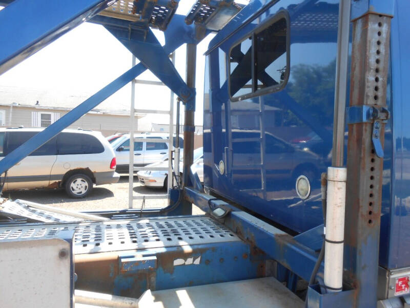 2005 Western Star 4900 SF