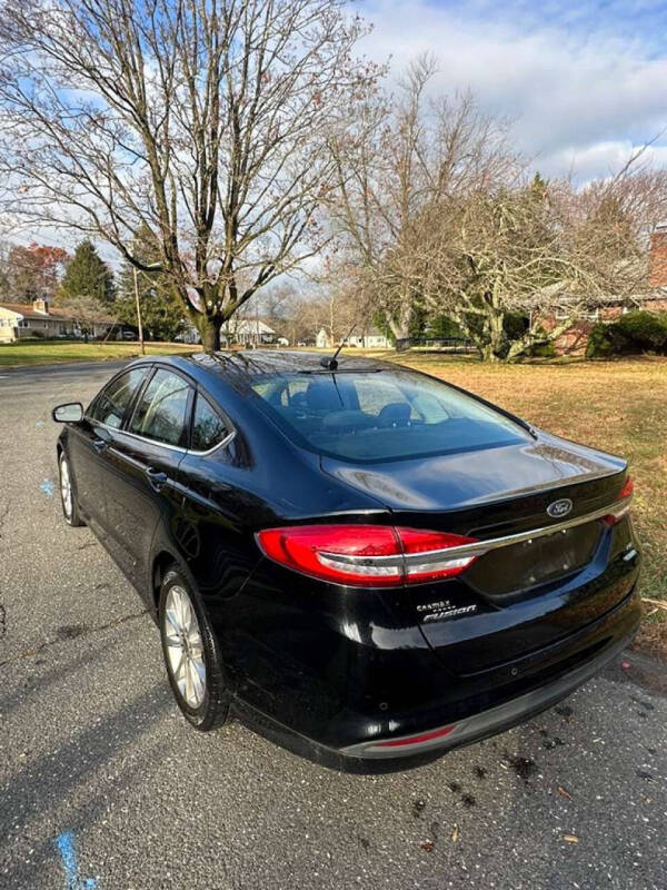 2017 Ford Fusion SE