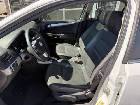 2008 Saturn Astra XR
