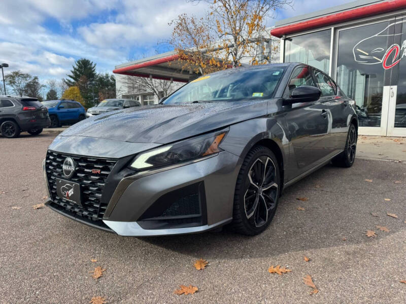 2023 Nissan Altima SR