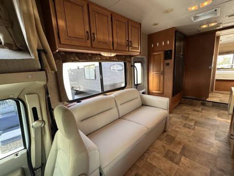 2013 Forest River SUNSEEKER 3050S