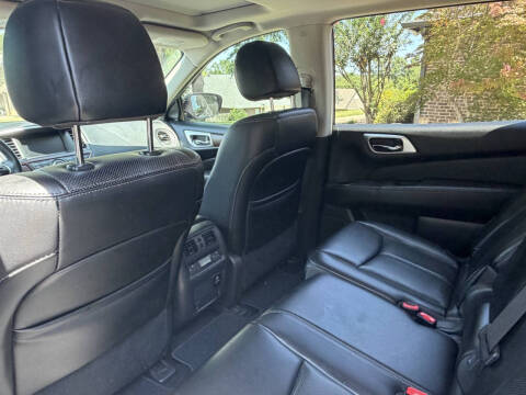 2017 Nissan Pathfinder Platinum