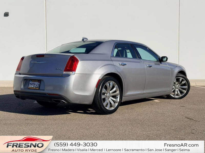 2017 Chrysler 300 C
