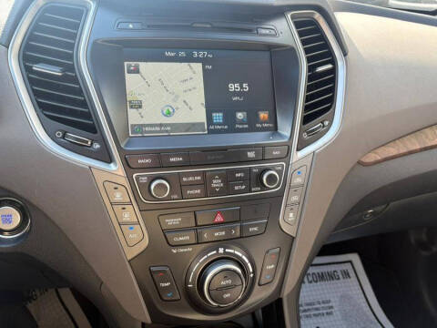 2017 Hyundai Santa Fe Limited Ultimate