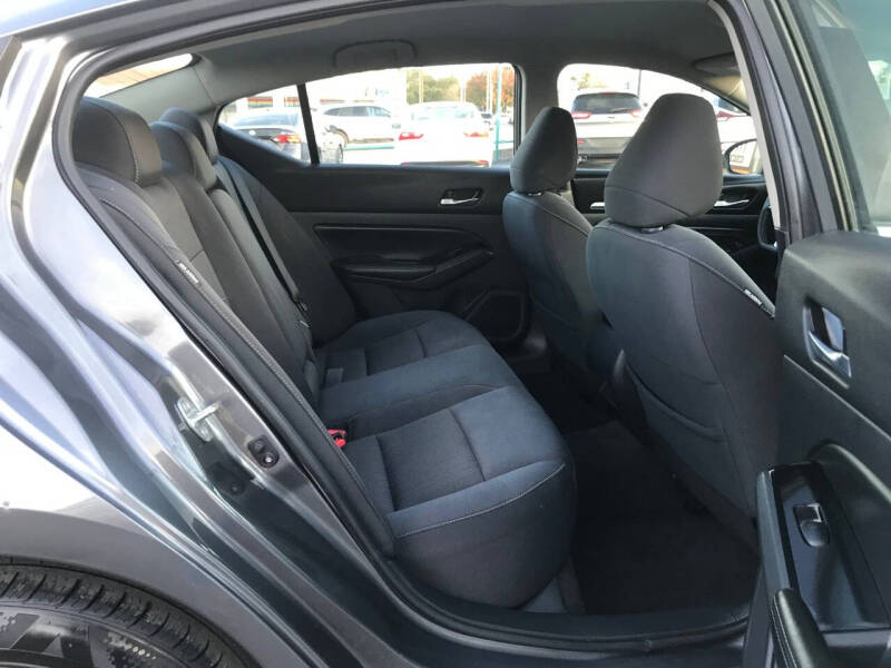 2021 Nissan Altima 2.5 SV