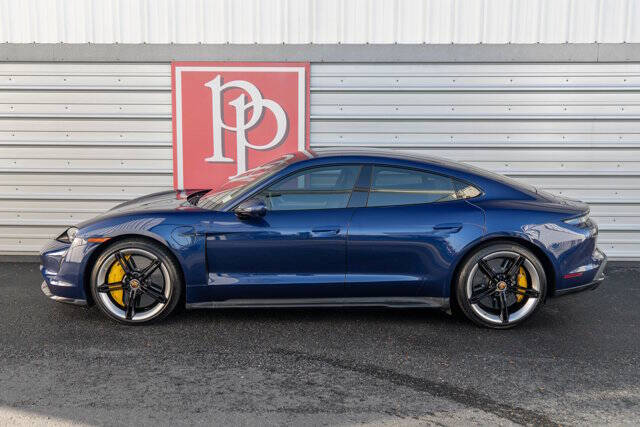 2020 Porsche Taycan 38