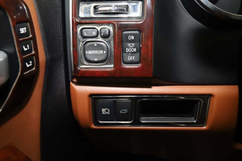 2021 Toyota Sequoia Platinum