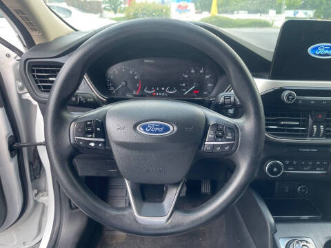 2020 Ford Escape SE