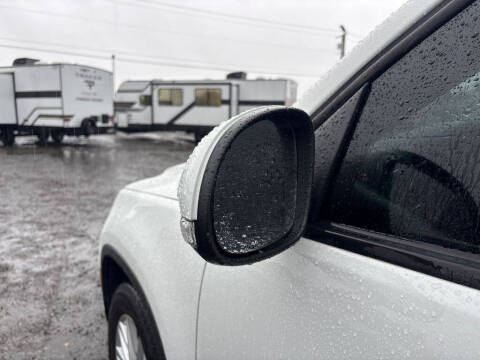 2018 Volkswagen Tiguan Limited 2.0T 4Motion