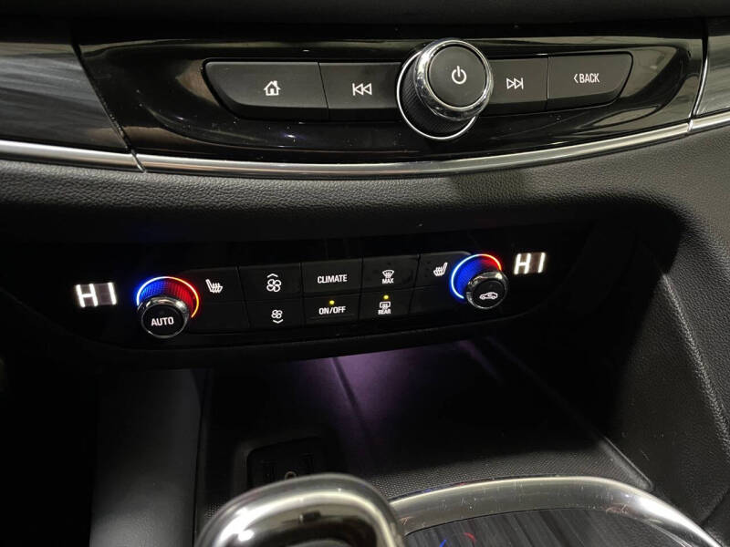 2018 Buick Enclave Essence