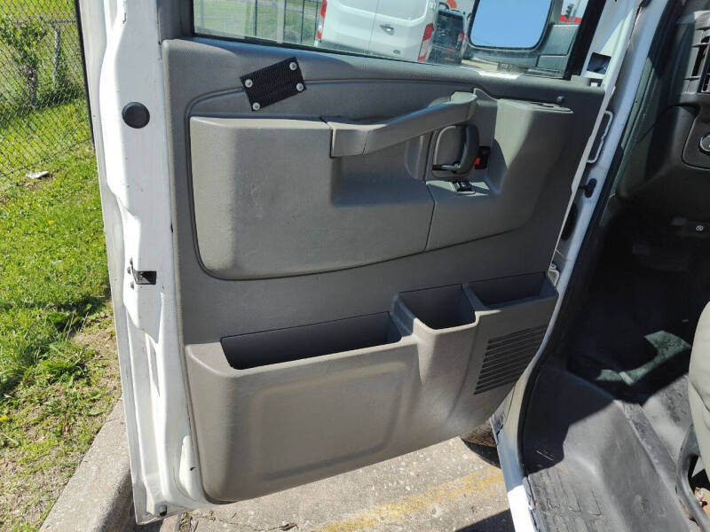 2017 Chevrolet Express 2500
