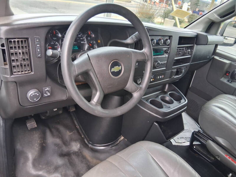 2019 Chevrolet Express 2500