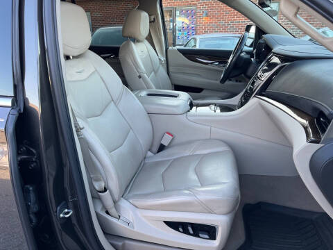 2020 Cadillac Escalade Luxury