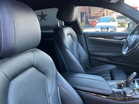 2019 BMW 5 Series 530i