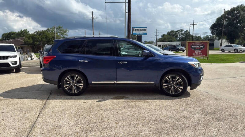 2017 Nissan Pathfinder Platinum