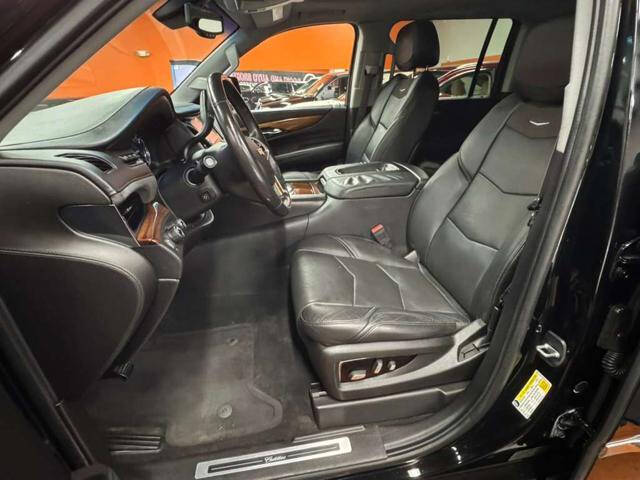 2016 Cadillac Escalade ESV Luxury Collection