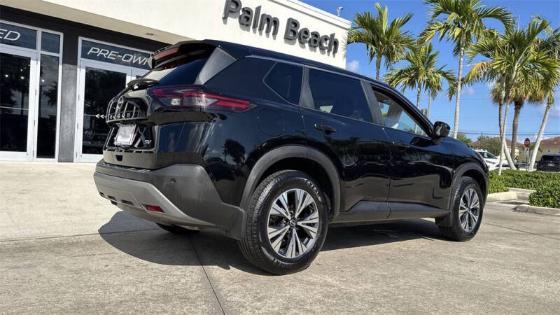 2022 Nissan Rogue SV