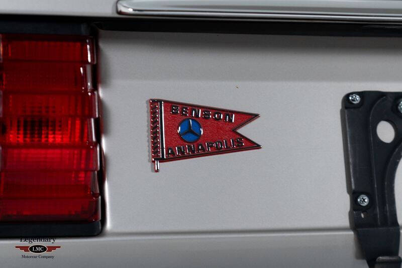 1991 Mercedes-Benz 300-Class