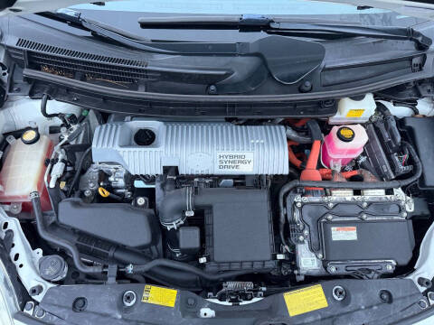 2014 Toyota Prius Three