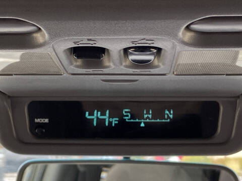 2003 Nissan Pathfinder SE