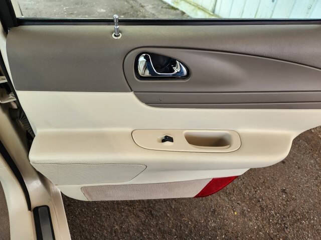 2002 Lincoln Continental