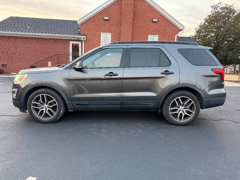 2017 Ford Explorer Sport