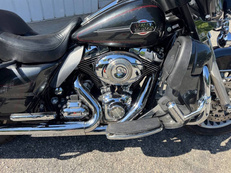 2009 Harley-Davidson FLHTCU -