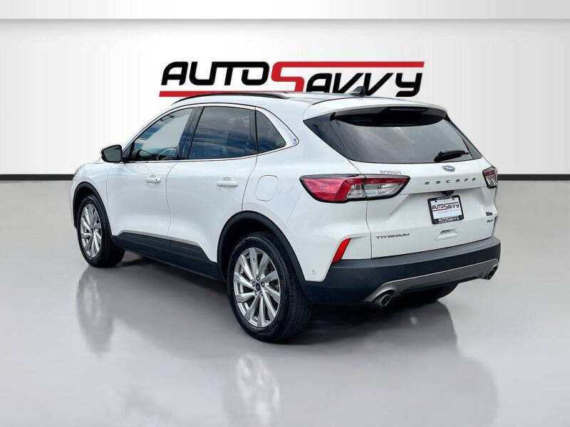 2022 Ford Escape Titanium