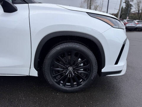 2026 Toyota Highlander XSE