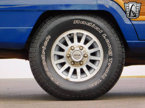 1989 Jeep Grand Wagoneer