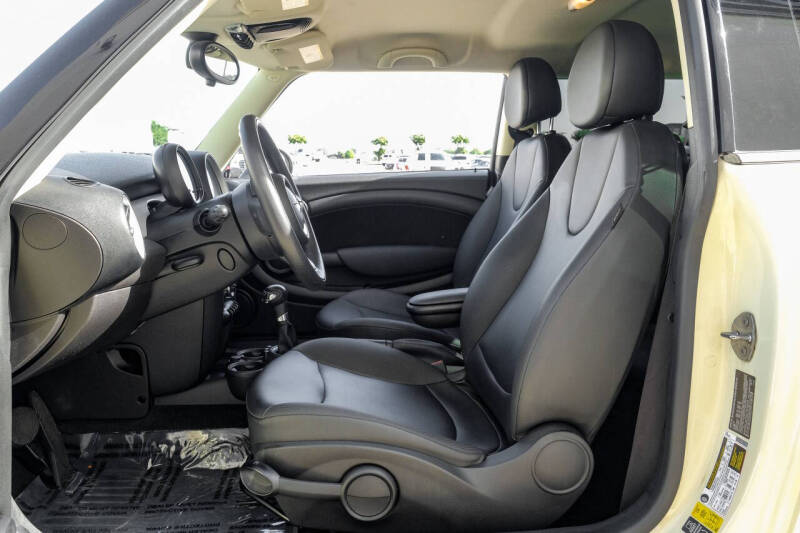2013 MINI Hardtop Cooper