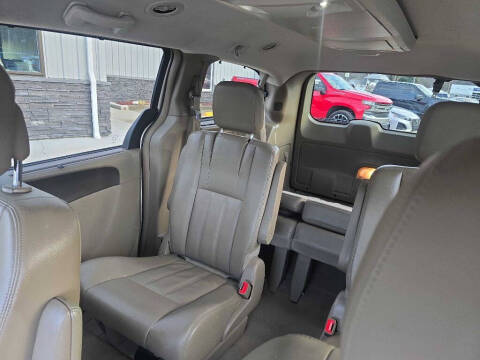 2014 Chrysler Town and Country Touring
