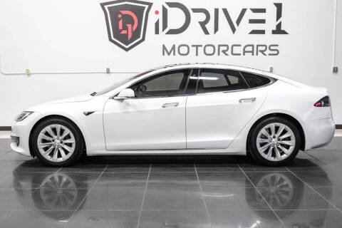 2017 Tesla Model S 90D