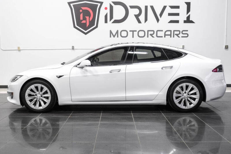 2017 Tesla Model S 90D