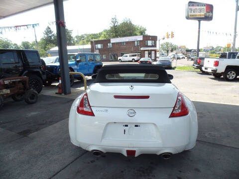 2016 Nissan 370Z Roadster Touring