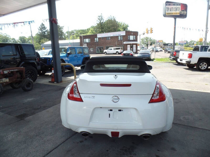 2016 Nissan 370Z Roadster Touring