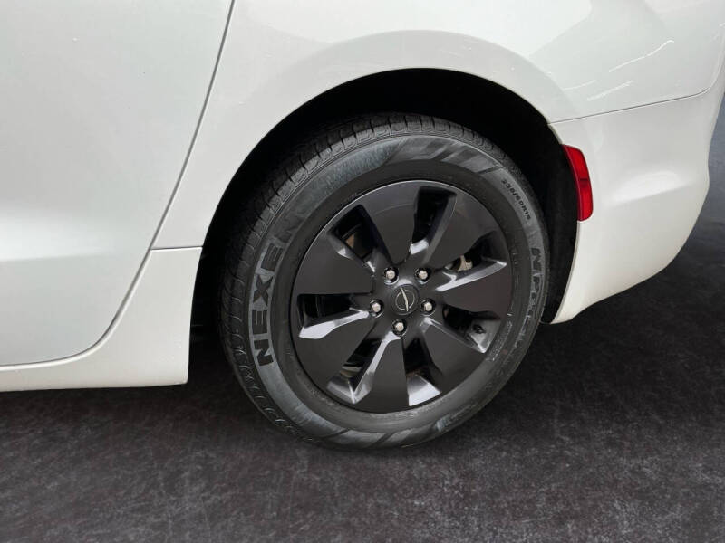 2020 Chrysler Pacifica Hybrid Touring