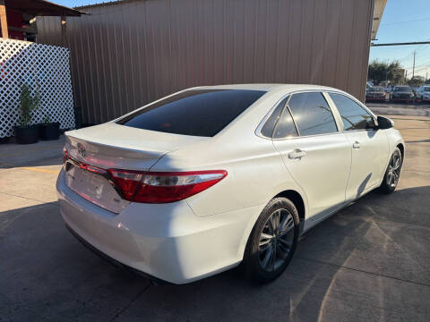 2015 Toyota Camry SE